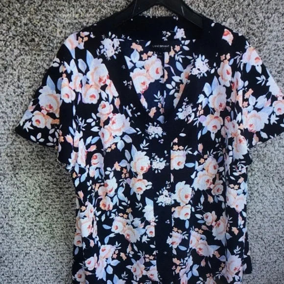 Floral V-Neck Women’s Top - Navy with Pink & White Flowers - Picture 7 of 7